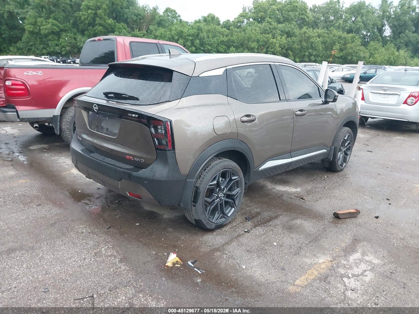2025 Nissan Kicks VIN 3N8AP6DB4SL335786 IAAI salvage auction — HAIL, Salvage (Kansas), sold $7,100 on 2026-08-19 (photo 4)