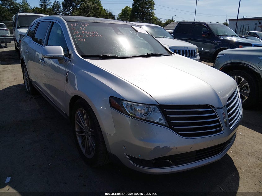 2019 Lincoln Mkt VIN 2LMHJ5AT2KBL02896 IAAI salvage auction — REAR END, Salvage (North Carolina), sold $1,200 on 2026-07-20 (photo 1)