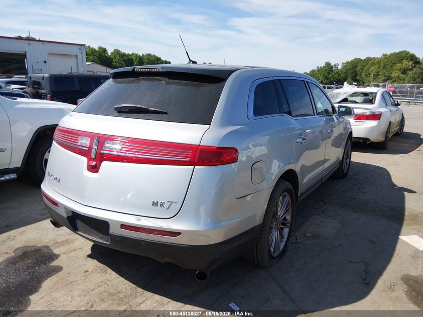 2019 Lincoln Mkt VIN 2LMHJ5AT2KBL02896 IAAI salvage auction — REAR END, Salvage (North Carolina), sold $1,200 on 2026-07-21 (photo 4)