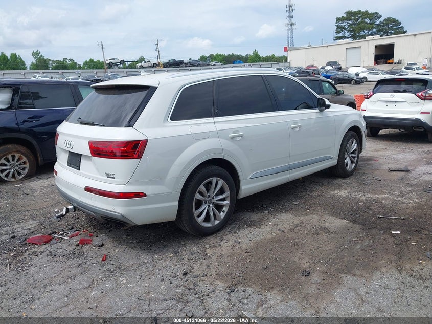 2018 Audi Q7 VIN WA1LAAF7XJD004162 IAAI salvage auction — LEFT SIDE, Salvage (Georgia), sold $7,400 on 2026-07-29 (photo 4)