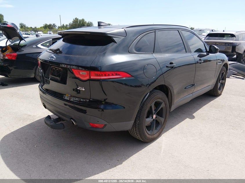 2017 Jaguar F-pace VIN SADCJ2BV1HA058255 IAAI salvage auction — FRONT END, Original (Texas), sold $3,100 on 2026-07-09 (photo 4)