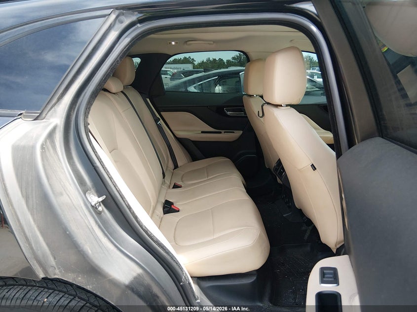 2017 Jaguar F-pace VIN SADCJ2BV1HA058255 IAAI salvage auction — FRONT END, Original (Texas), sold $3,100 on 2026-07-09 (photo 8)