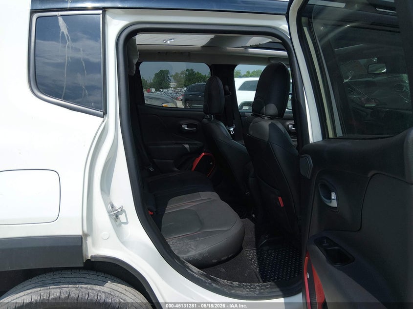 2019 Jeep Renegade VIN ZACNJBC12KPJ88369 IAAI salvage auction — HAIL, Clear (Missouri), sold $2,850 on 2026-08-10 (photo 8)