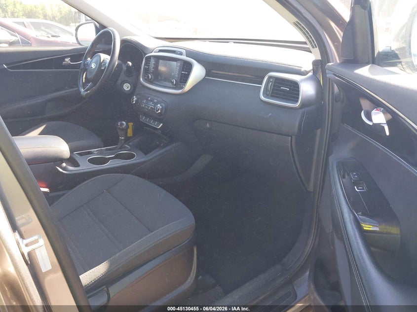 2018 Kia Sorento VIN 5XYPG4A38JG406663 IAAI salvage auction — REAR END, Salvage Title, sold $3,200 on 2026-07-22 (photo 5)