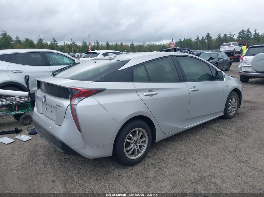 2018 Toyota Prius VIN JTDKBRFUXJ3059462 IAAI salvage auction — INTERIOR BURN, Salvage (Massachusetts), sold $2,600 on 2026-07-31 (photo 4)