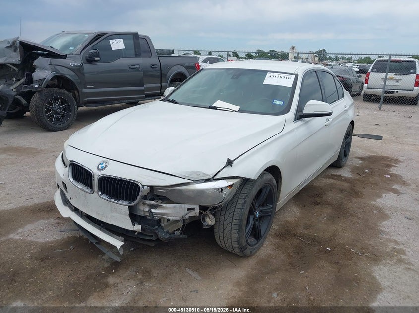 2015 BMW 3er VIN WBA3A5G57FNP34264 IAAI salvage auction — FRONT END, Original (Texas), sold $875 on 2026-07-07 (photo 2)