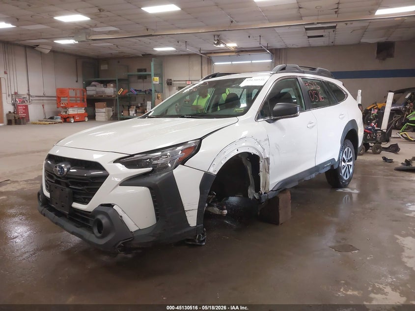 2025 Subaru Outback VIN 4S4BTAAC1S3299249 IAAI salvage auction — SIDE, Salvage (Maine), sold $8,100 on 2026-08-24 (photo 2)