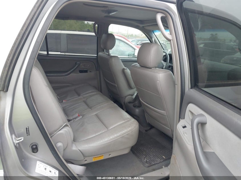 2006 Toyota Sequoia VIN 5TDBT44A86S263790 IAAI salvage auction — NORMAL WEAR, Clear (Illinois), sold $950 on 2026-07-15 (photo 8)