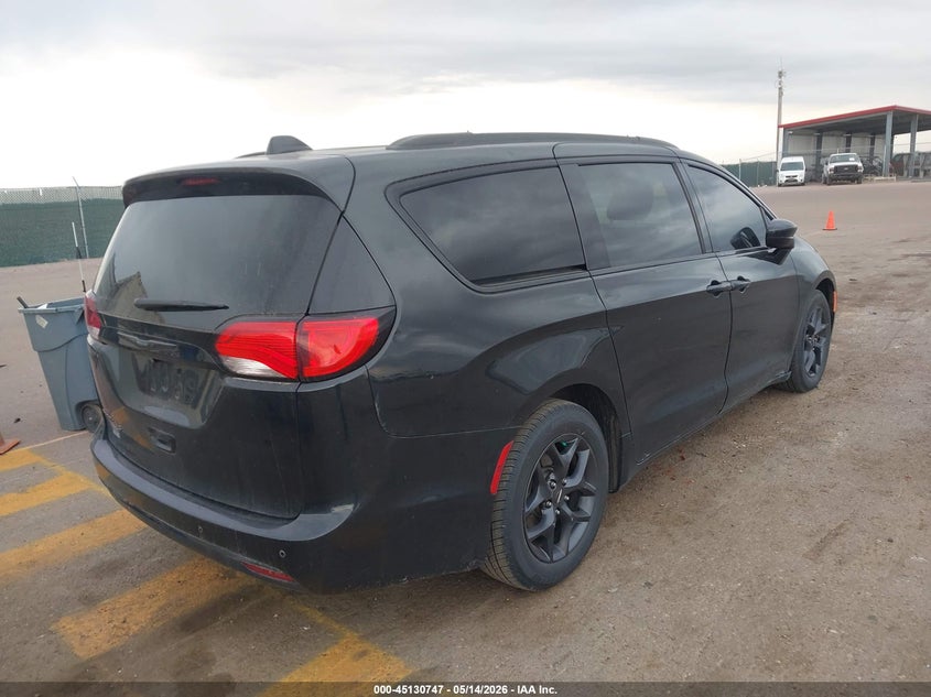 2019 Chrysler Pacifica VIN 2C4RC1BGXKR630499 IAAI salvage auction — HAIL, Regular (South Dakota), sold $4,025 on 2026-08-18 (photo 4)