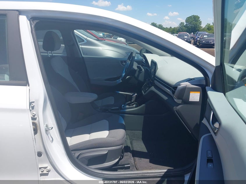 2020 Hyundai Ioniq hybrid VIN KMHC65LC3LU219980 IAAI salvage auction — NORMAL WEAR, Sf97 (Ohio), sold $11,750 on 2026-07-15 (photo 5)