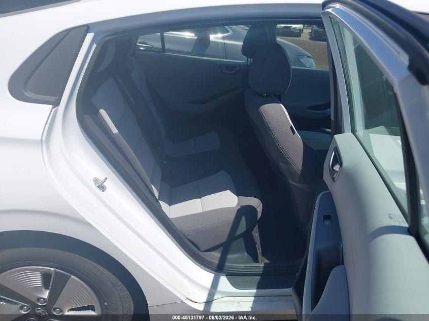 2020 Hyundai Ioniq hybrid VIN KMHC65LC3LU219980 IAAI salvage auction — NORMAL WEAR, Sf97 (Ohio), sold $11,750 on 2026-07-15 (photo 8)