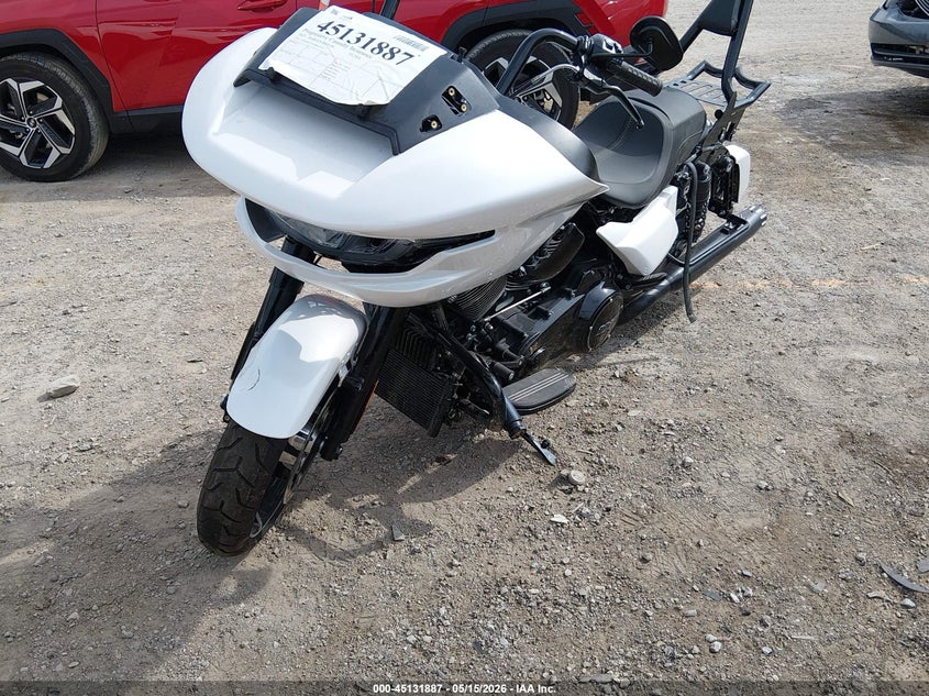 2025 Harley-davidson Road glide VIN 1HD1KH714SB642951 IAAI salvage auction — LEFT SIDE, Salvage (Kentucky), sold $9,800 on 2026-07-22 (photo 2)