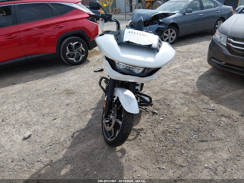 2025 Harley-davidson Road glide VIN 1HD1KH714SB642951 IAAI salvage auction — LEFT SIDE, Salvage (Kentucky), sold $9,800 on 2026-07-22 (photo 5)