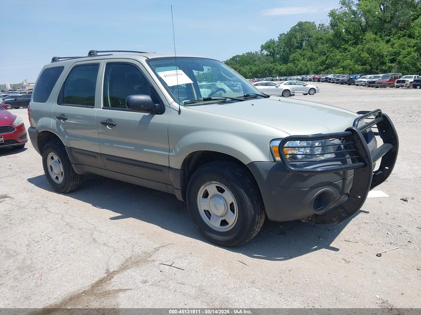 2005 Ford Escape VIN 1FMYU92Z25KA75555 IAAI salvage auction — NORMAL WEAR, Clear (Missouri), sold $550 on 2026-07-11 (photo 1)