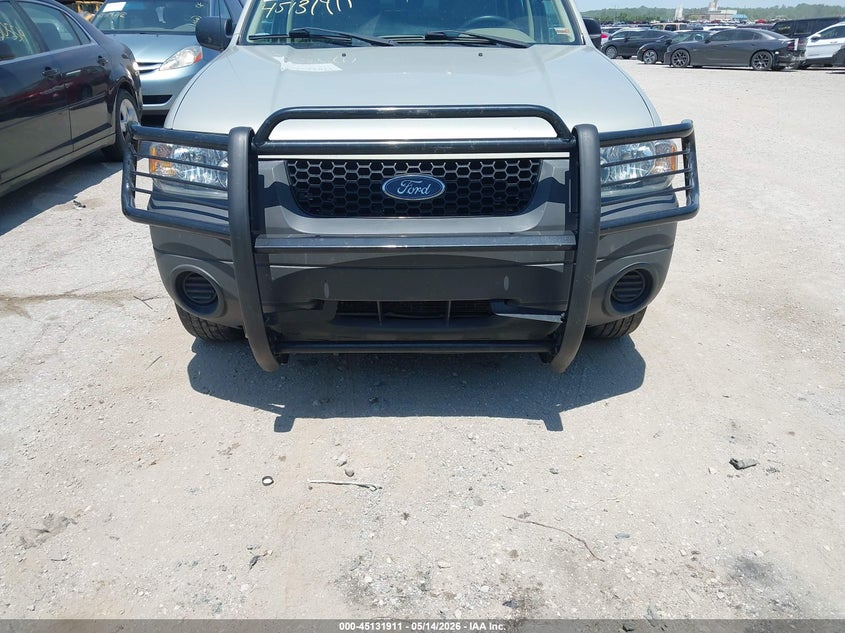 2005 Ford Escape VIN 1FMYU92Z25KA75555 IAAI salvage auction — NORMAL WEAR, Clear (Missouri), sold $550 on 2026-07-11 (photo 6)
