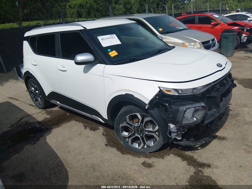 2020 Kia Soul VIN KNDJ23AU8L7064140 IAAI salvage auction — FRONT & REAR, Salvage (Missouri), sold $2,350 on 2026-07-08 (photo 1)