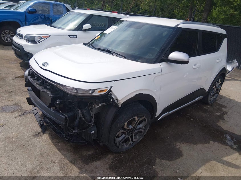 2020 Kia Soul VIN KNDJ23AU8L7064140 IAAI salvage auction — FRONT & REAR, Salvage (Missouri), sold $2,350 on 2026-07-08 (photo 2)