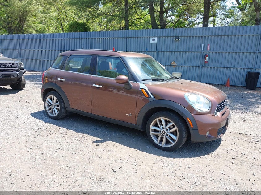 2014 Mini Countryman VIN WMWZC5C59EWP41719 IAAI salvage auction — LEFT SIDE, Salvage Title, sold $1,300 on 2026-08-05 (photo 1)