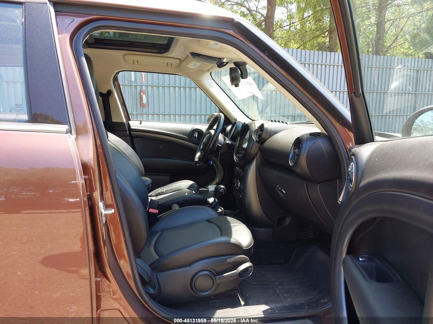 2014 Mini Countryman VIN WMWZC5C59EWP41719 IAAI salvage auction — LEFT SIDE, Salvage Title, sold $1,300 on 2026-08-05 (photo 5)