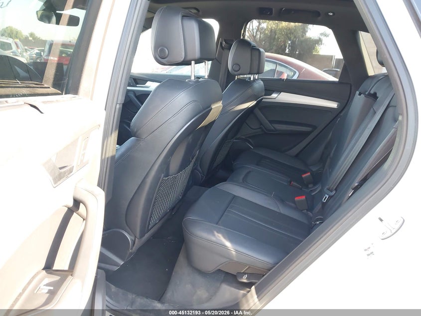 2018 Audi Sq5 VIN WA1A4AFYXJ2156932 IAAI salvage auction — RIGHT SIDE, Salvage Title, sold $7,100 on 2026-07-31 (photo 8)