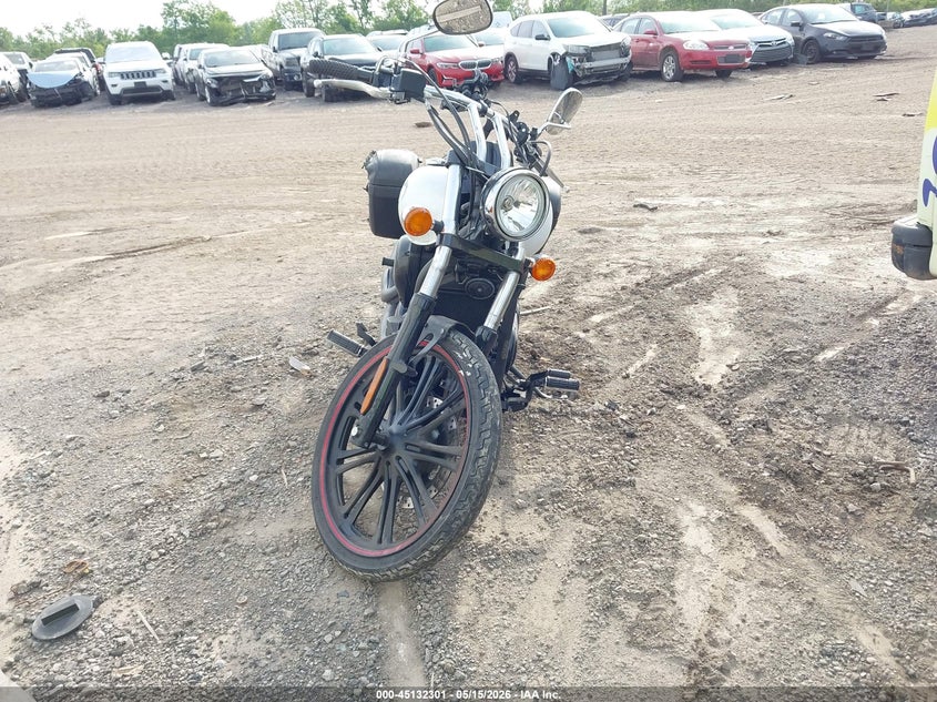 2016 Kawasaki Vn 900 VIN JKAVN2C18GA065040 IAAI salvage auction — RIGHT SIDE, Salvage (Ohio), sold $925 on 2026-07-08 (photo 5)