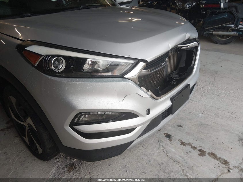 2017 Hyundai Tucson VIN KM8J33A23HU326386 IAAI salvage auction — FRONT END, Salvage (Tennessee), sold $3,375 on 2026-07-06 (photo 6)