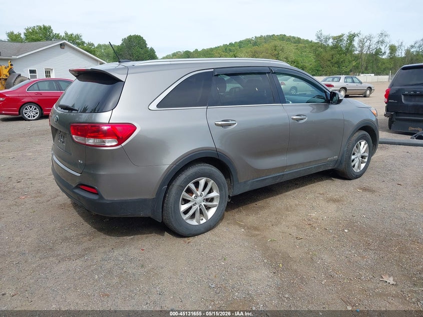 2016 Kia Sorento VIN 5XYPGDA58GG130690 IAAI salvage auction — NORMAL WEAR, Salvage (Texas), sold $550 on 2026-07-27 (photo 4)