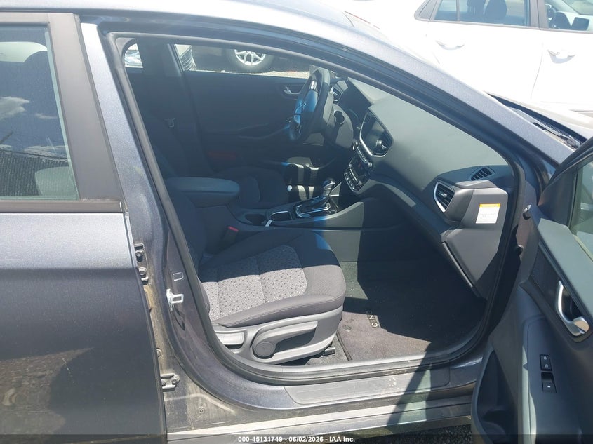 2018 Hyundai Ioniq hybrid VIN KMHC65LCXJU076023 IAAI salvage auction — NORMAL WEAR, Sf97 (Ohio), sold $10,650 on 2026-07-15 (photo 5)