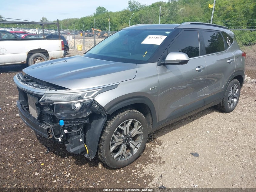2021 Kia Seltos VIN KNDERCAA9M7167524 IAAI salvage auction — RIGHT FRONT, Salvage (Illinois), sold $3,550 on 2026-08-01 (photo 2)