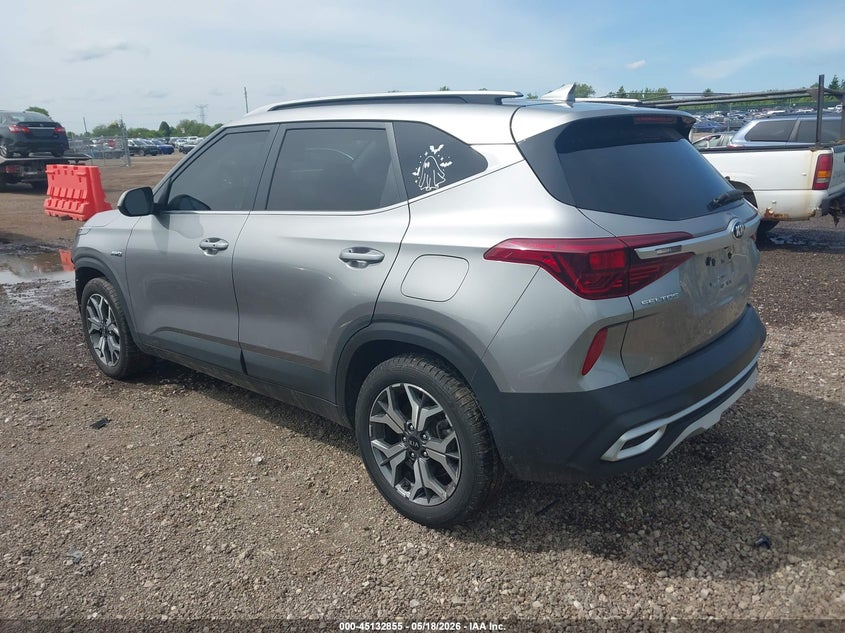 2021 Kia Seltos VIN KNDERCAA9M7167524 IAAI salvage auction — RIGHT FRONT, Salvage (Illinois), sold $3,550 on 2026-08-01 (photo 3)