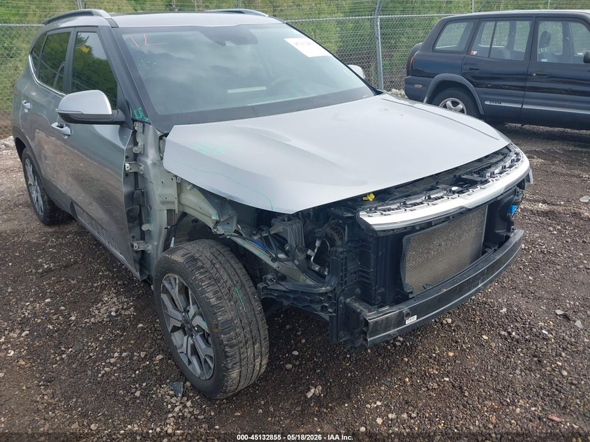2021 Kia Seltos VIN KNDERCAA9M7167524 IAAI salvage auction — RIGHT FRONT, Salvage (Illinois), sold $3,550 on 2026-08-01 (photo 6)
