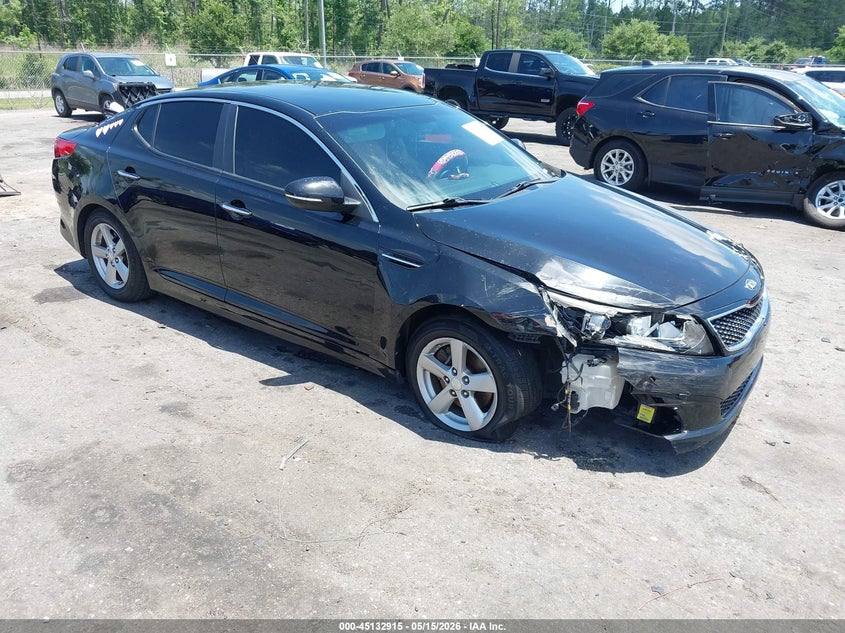2015 Kia Optima VIN 5XXGM4A71FG381774 IAAI salvage auction — RIGHT FRONT, Rebuildable (Florida), sold $300 on 2026-07-28 (photo 1)