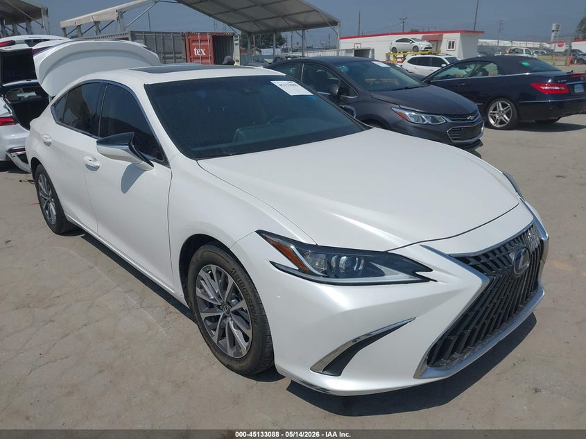 2022 Lexus ES VIN 58ACA1C15NU025730 IAAI salvage auction — REAR END, Wait Title, sold $12,600 on 2026-07-31 (photo 1)