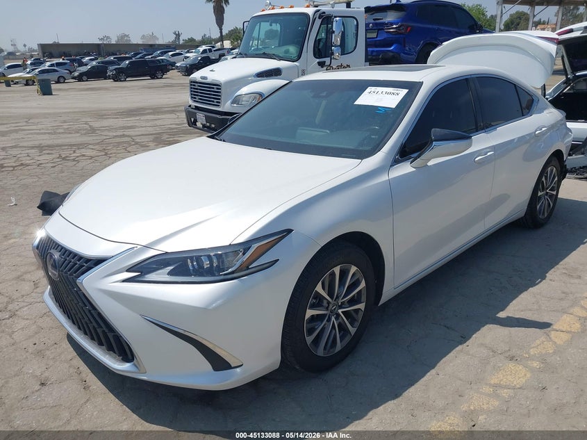 2022 Lexus ES VIN 58ACA1C15NU025730 IAAI salvage auction — REAR END, Wait Title, sold $12,600 on 2026-07-31 (photo 2)