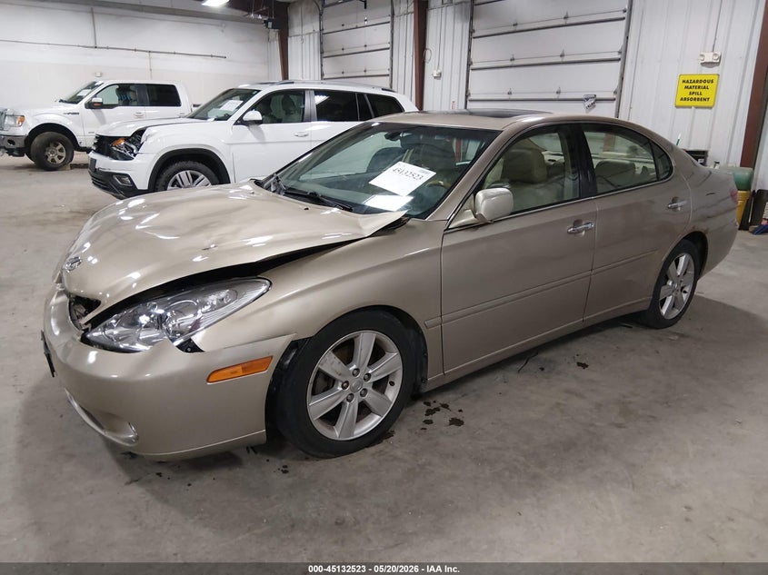 2005 Lexus ES VIN JTHBA30G355141268 IAAI salvage auction — FRONT & REAR, Salvage (Iowa), sold $500 on 2026-07-28 (photo 2)