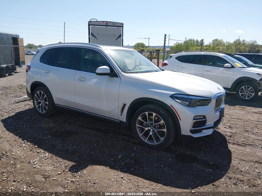 2019 BMW X5 VIN 5UXCR6C54KLL11329 IAAI salvage auction — LEFT SIDE, Salvage (Montana), sold $19,100 on 2026-08-01 (photo 1)