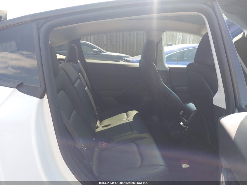 2024 Tesla Model y VIN 7SAYGDEDXRF205893 IAAI salvage auction — REAR END, Salvage Title, sold $9,300 on 2026-08-01 (photo 7)