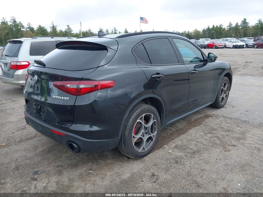 2022 Alfa romeo Stelvio VIN ZASPAKAN5N7D29915 IAAI salvage auction — LEFT FRONT, Salvage (Massachusetts), sold $9,000 on 2026-07-24 (photo 4)