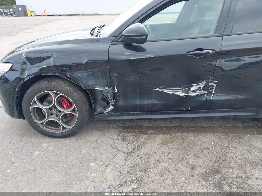 2022 Alfa romeo Stelvio VIN ZASPAKAN5N7D29915 IAAI salvage auction — LEFT FRONT, Salvage (Massachusetts), sold $9,000 on 2026-07-24 (photo 6)