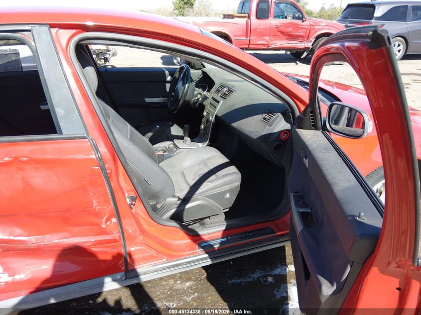 2007 Volvo S40 VIN YV1MS382272283772 IAAI salvage auction — RIGHT SIDE, Salvage (New Mexico), sold $200 on 2026-08-03 (photo 5)