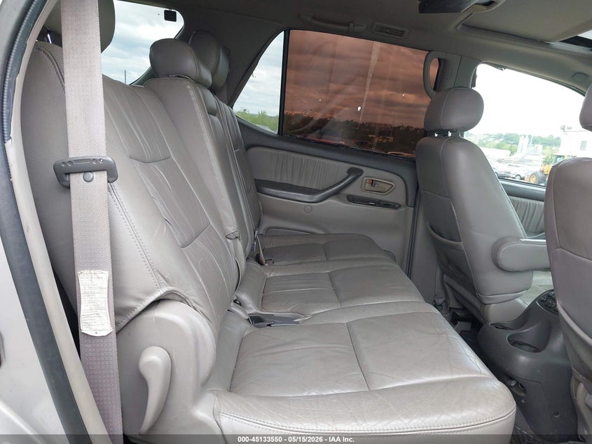 2001 Toyota Sequoia VIN 5TDBT48A91S009122 IAAI salvage auction — NORMAL WEAR, Salvage (Texas), sold $625 on 2026-07-24 (photo 8)