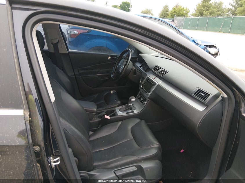 2010 Volkswagen Passat VIN WVWJM7AN8AE069535 IAAI salvage auction — NORMAL WEAR, Clear (Tennessee), sold $225 on 2026-07-20 (photo 5)