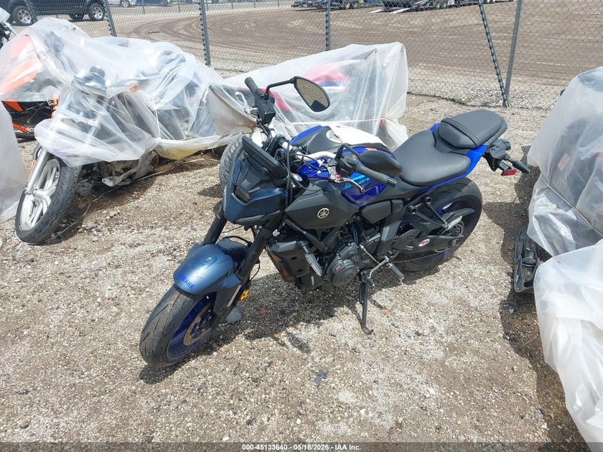 2025 Yamaha VIN JYARM48E2SA002263 IAAI salvage auction — LEFT FRONT, Salvage (Illinois), sold $4,400 on 2026-07-15 (photo 2)