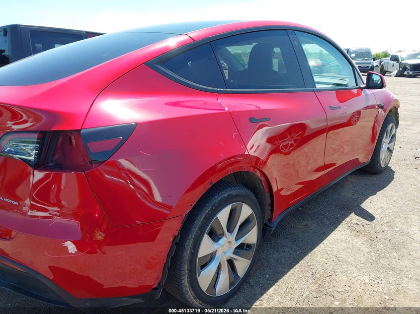 2022 Tesla Model y VIN 7SAYGDEE6NF442626 IAAI salvage auction — ALL OVER, Clear (Michigan), sold $8,600 on 2026-07-10 (photo 4)