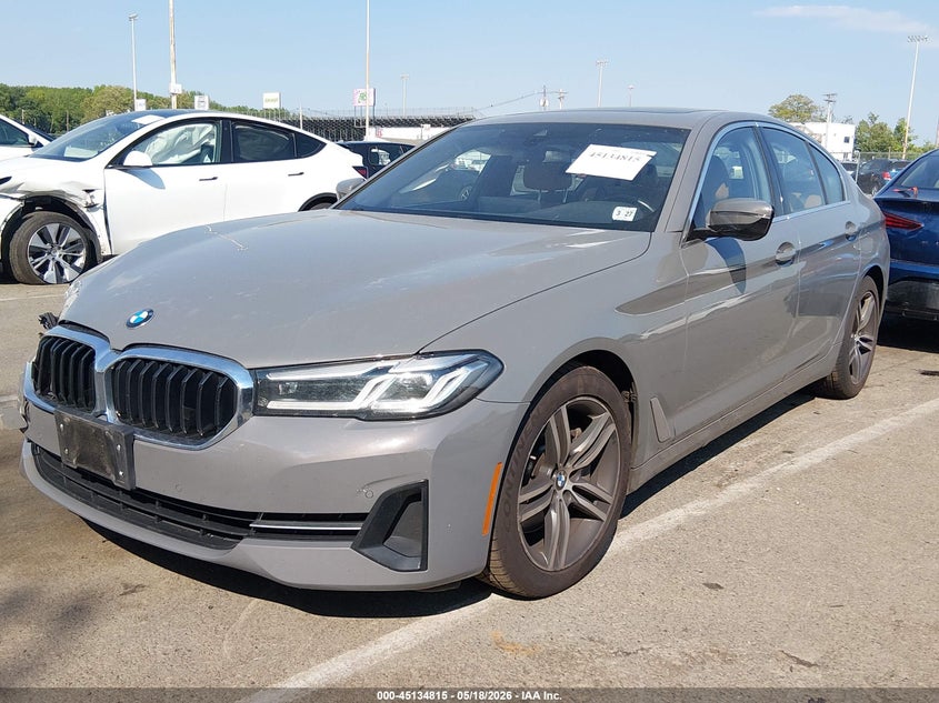 2022 BMW 5er VIN WBA13BJ04NWX56776 IAAI salvage auction — RIGHT FRONT, Salvage (New Jersey), sold $25 on 2026-08-05 (photo 2)