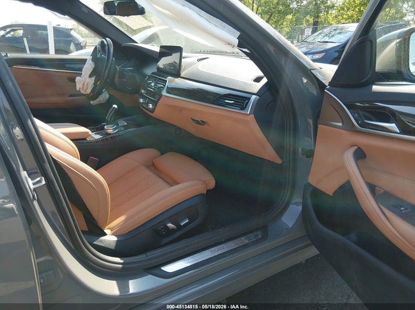 2022 BMW 5er VIN WBA13BJ04NWX56776 IAAI salvage auction — RIGHT FRONT, Salvage (New Jersey), sold $25 on 2026-08-05 (photo 5)