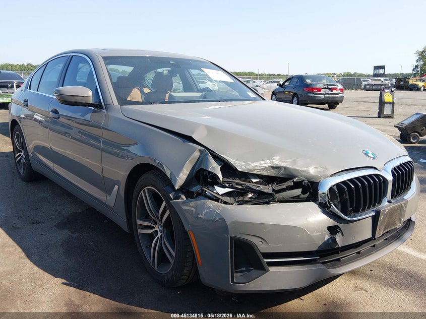 2022 BMW 5er VIN WBA13BJ04NWX56776 IAAI salvage auction — RIGHT FRONT, Salvage (New Jersey), sold $25 on 2026-08-05 (photo 6)