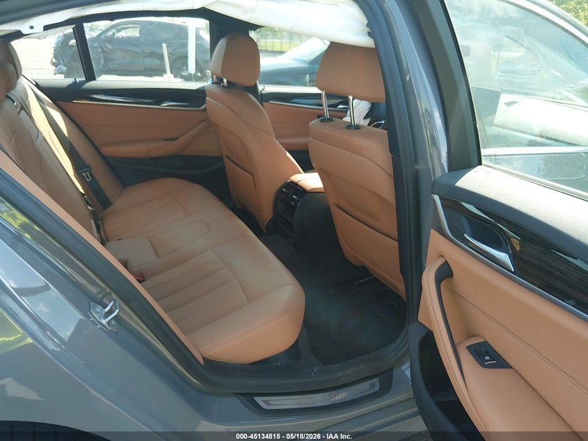 2022 BMW 5er VIN WBA13BJ04NWX56776 IAAI salvage auction — RIGHT FRONT, Salvage (New Jersey), sold $25 on 2026-08-05 (photo 8)