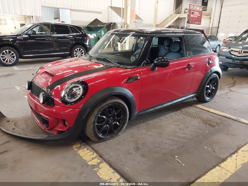 2011 Mini Cooper VIN WMWSV3C54BTY21149 IAAI salvage auction — REAR END, Salvage (Oregon), sold $625 on 2026-07-09 (photo 2)