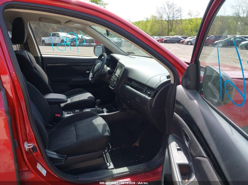 2019 Mitsubishi Outlander VIN JA4AZ3A38KZ012930 IAAI salvage auction — FRONT END, Salvage (Pennsylvania), sold $3,050 on 2026-07-14 (photo 5)